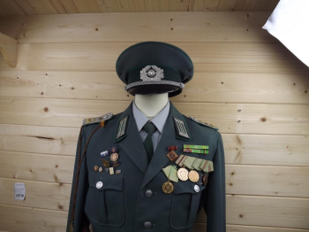 Uniform VP + Orden +Urkunde