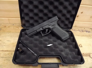 Glock 17 Gen 5 BLK 9mmP.A.K