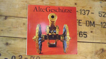 Alte Geschütze Museum Berlin