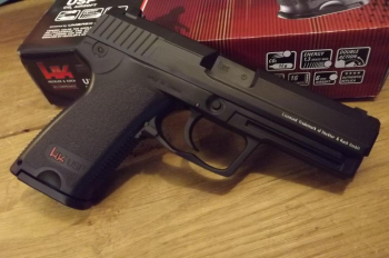 Heckler & Koch USP CO2, 6 mm,